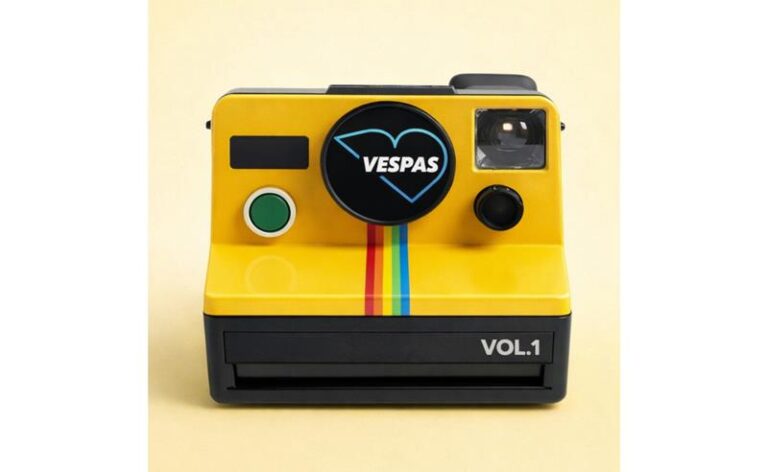 Vespas Mandarinas resgata memórias e essência do rock cru em “Polaroid Vol. 1”