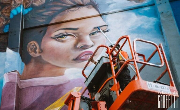 Fábrica de Graffiti colore centro industrial de Contagem em homenagem ao aniversário da cidade