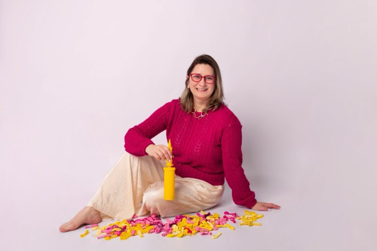 Da depressão ao empreendedorismo: como a arte com balões transformou a vida de uma mãe e hoje inspira mulheres em todo o Brasil
