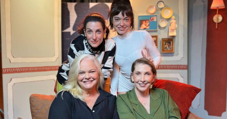 Clarice Falcão, Adriana, Bella Camero e Dida debatem intimidade e tabus em videocast